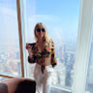 Meet your Posher, Charline tais